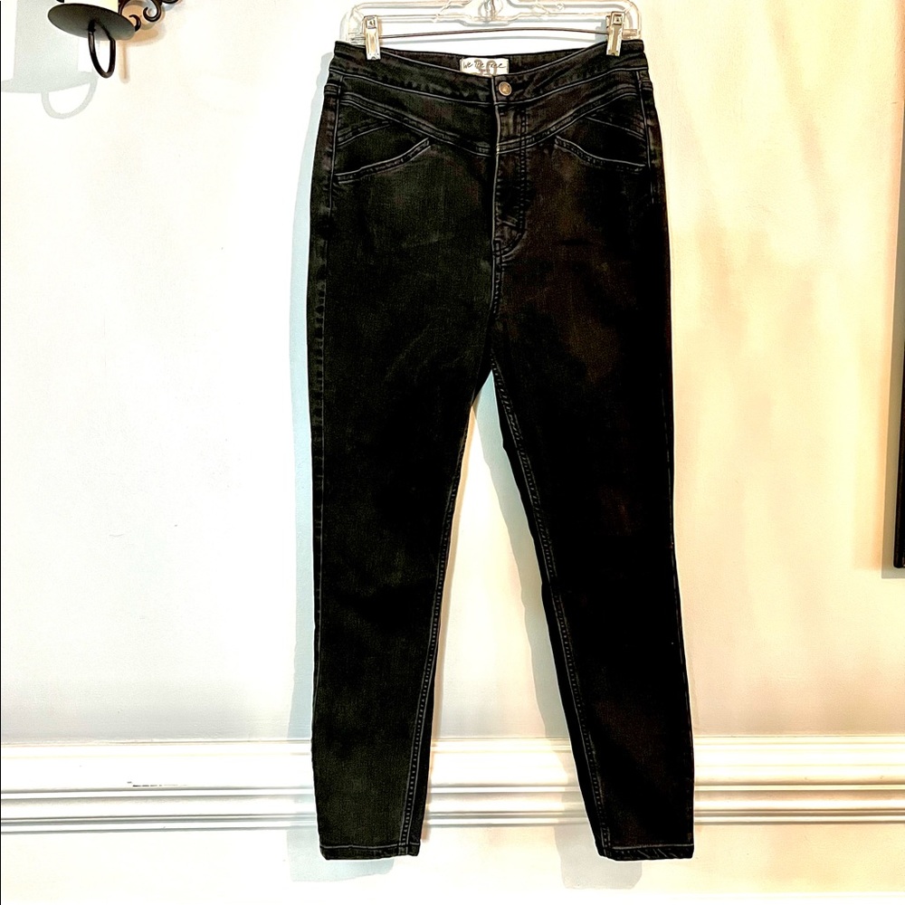 We The Free High Rise Curvy Jeans - Size 30